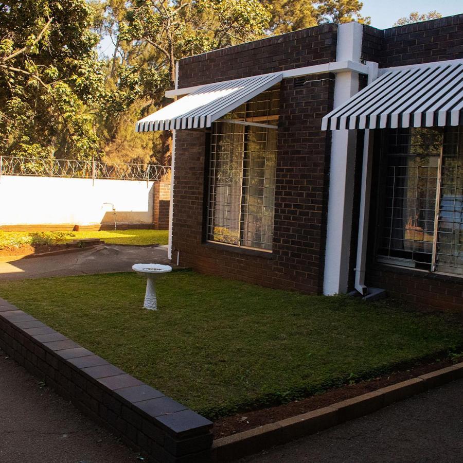 R Executive Apartments Harare Exterior foto